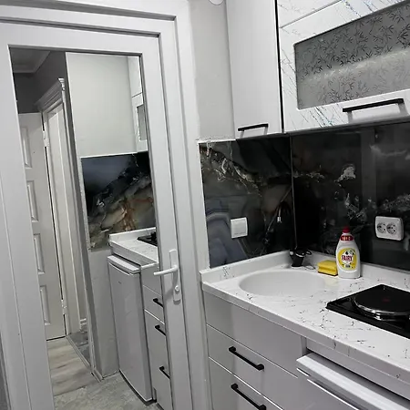 Yali Apartment *
