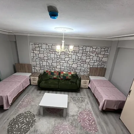 Apartament Yali *