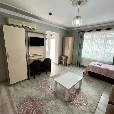 Yali Apartament *