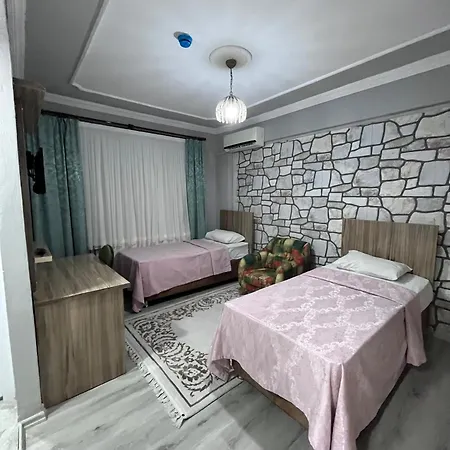 Yali 아파트 트라존