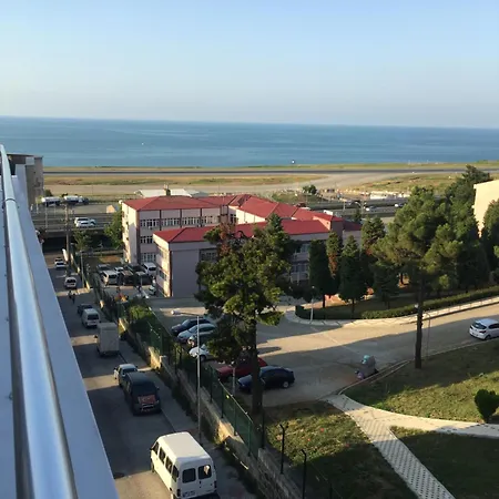 Yali Apartament *